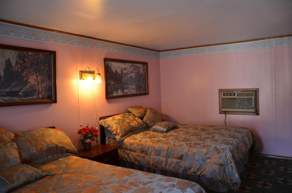 Deer Trail Motel Wisconsin Dells Værelse billede
