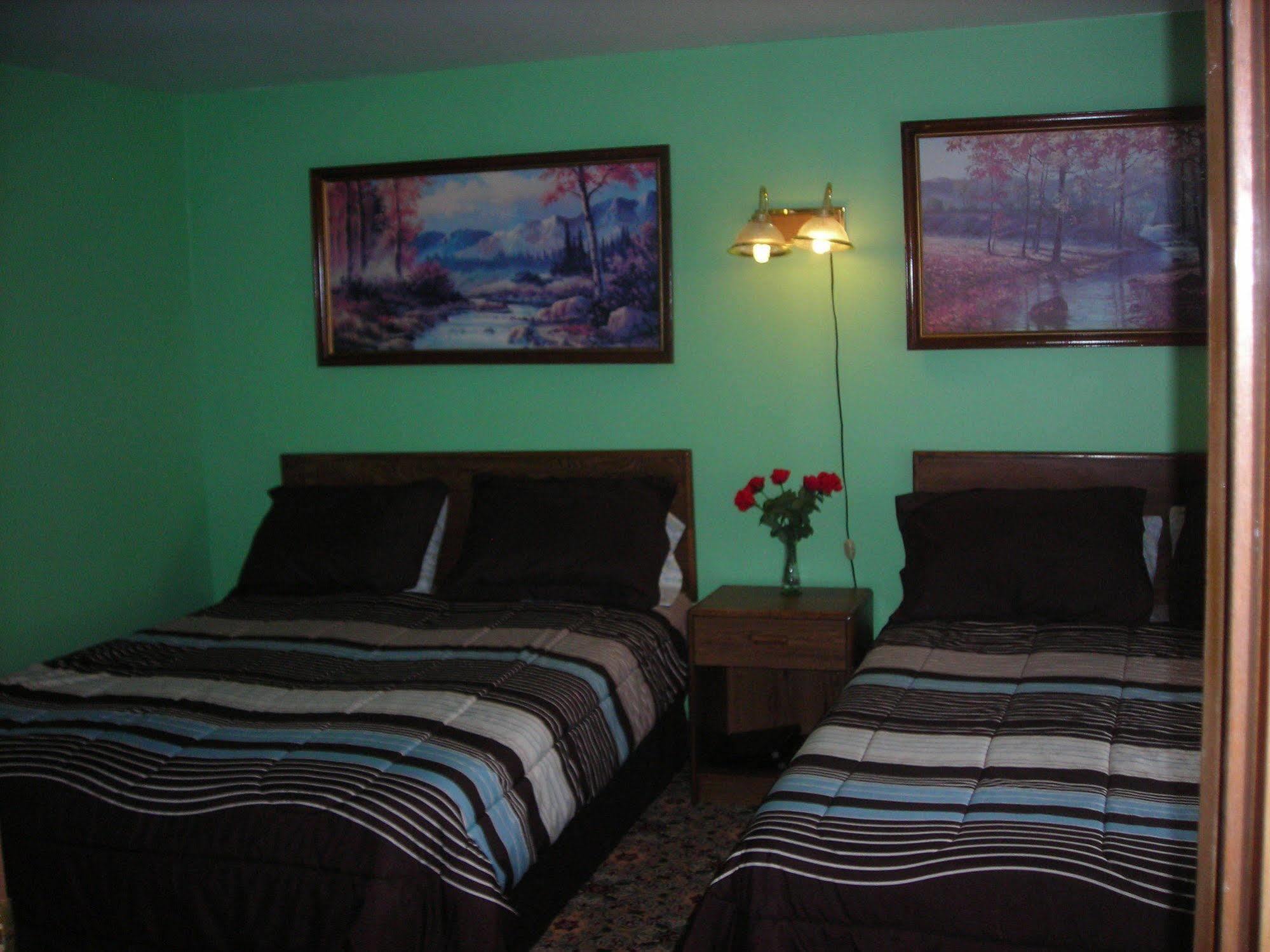 Deer Trail Motel Wisconsin Dells Eksteriør billede